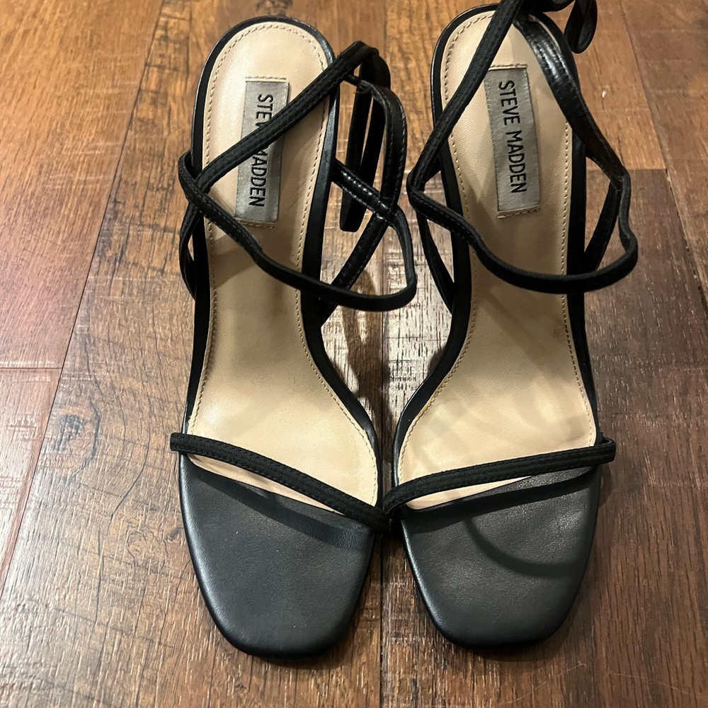 Steve Madden Black Strappy Sandals